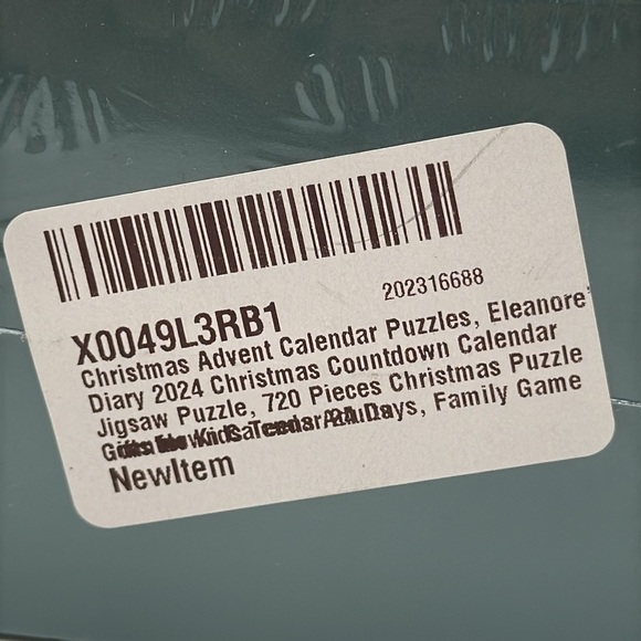 NIB Eleanore’s Diary Event Calendar Puzzle Game – 720 PCS (24 Days of Fun) - Picture 10 of 11